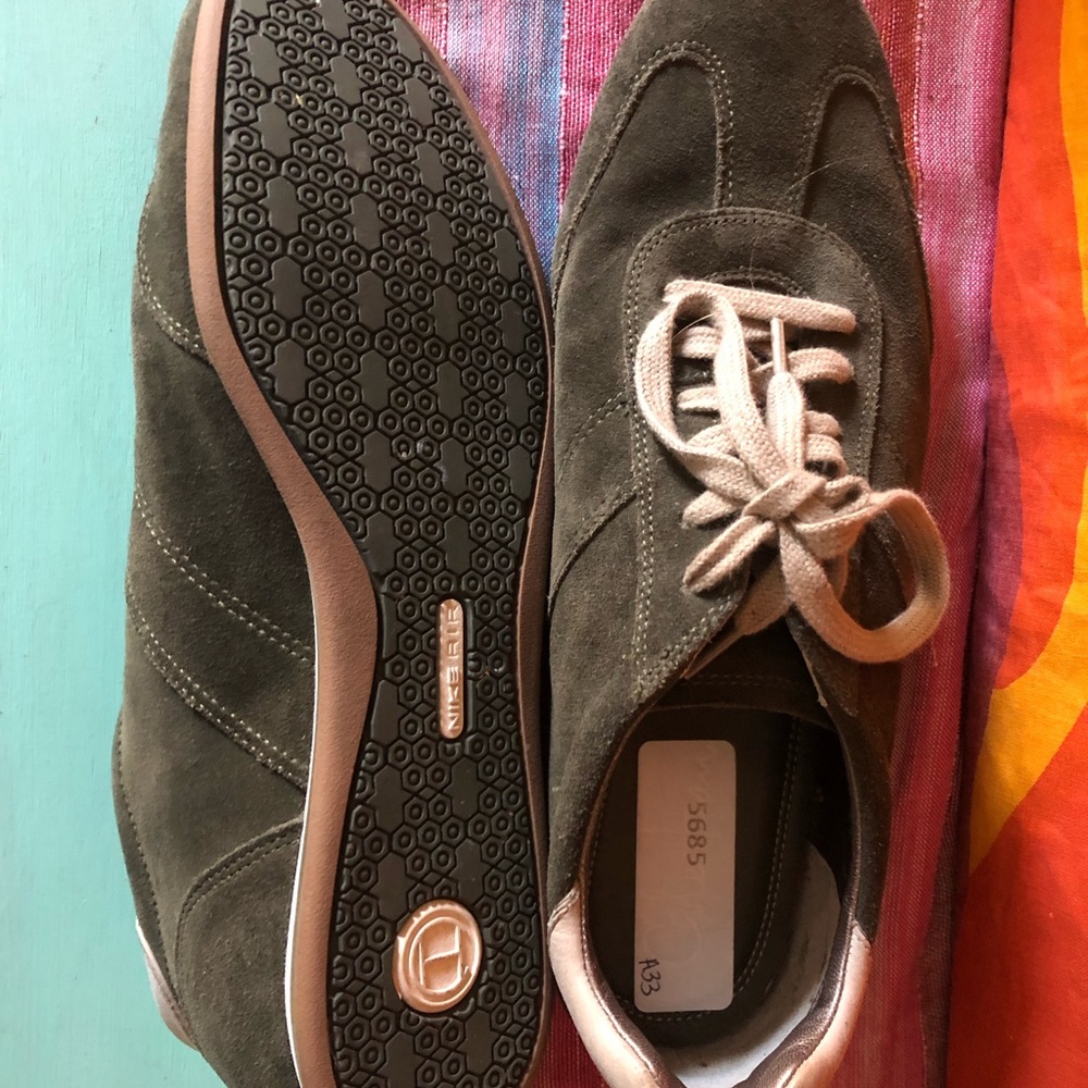 Cole Haan Sneakers Olive Suede 9